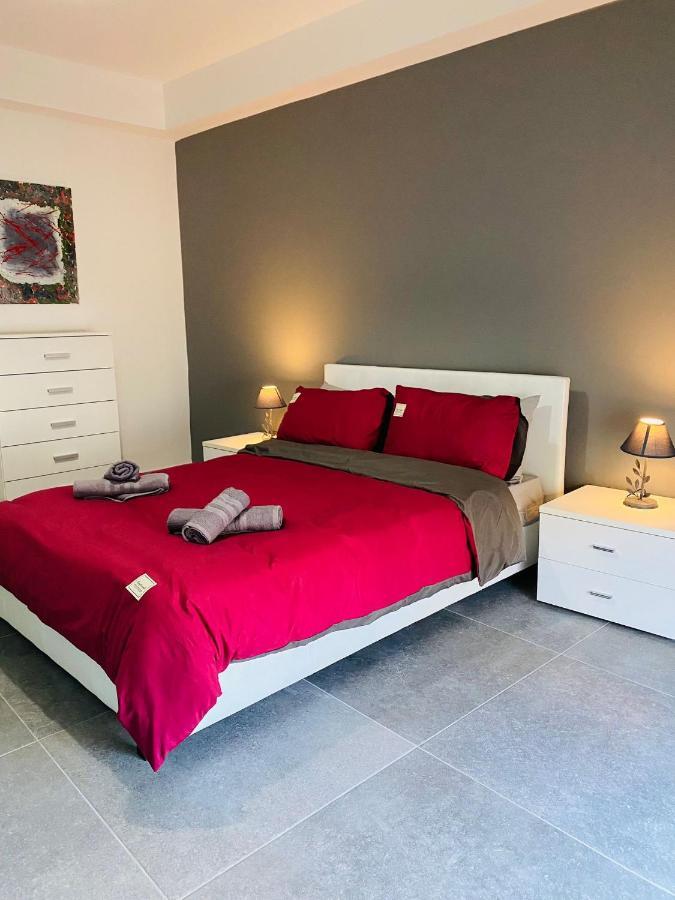 Sliema Seaview Apartment- Valletta Views - Apt 8, 49 Tigne Point Mansions Luaran gambar