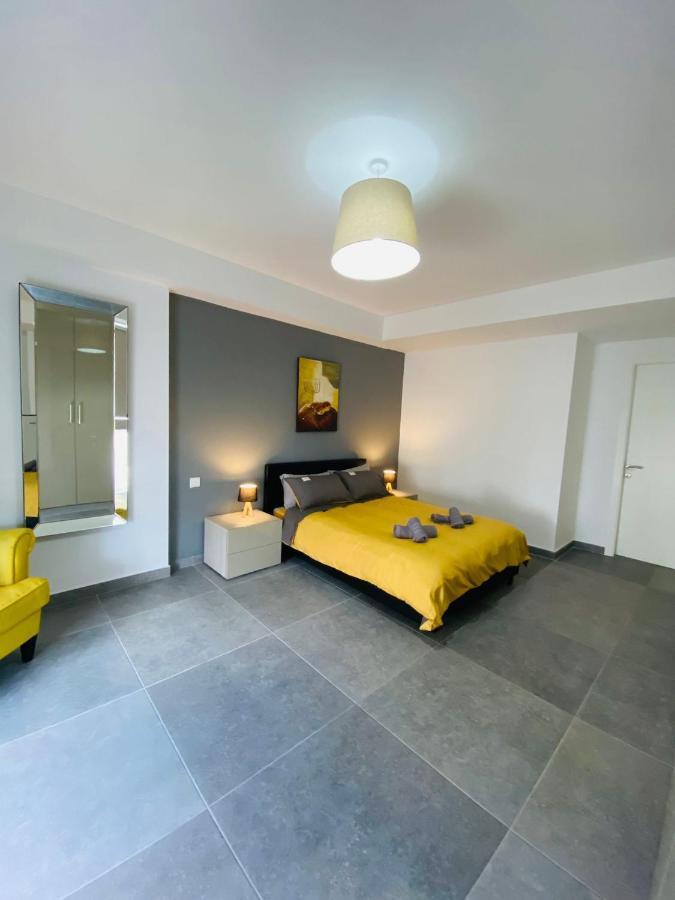 Sliema Seaview Apartment- Valletta Views - Apt 8, 49 Tigne Point Mansions Luaran gambar